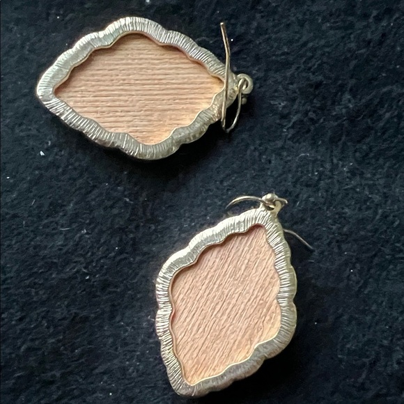 Elegant Gold and Turquoise Color Inspired Dangle Earrings - Picture 2 of 2